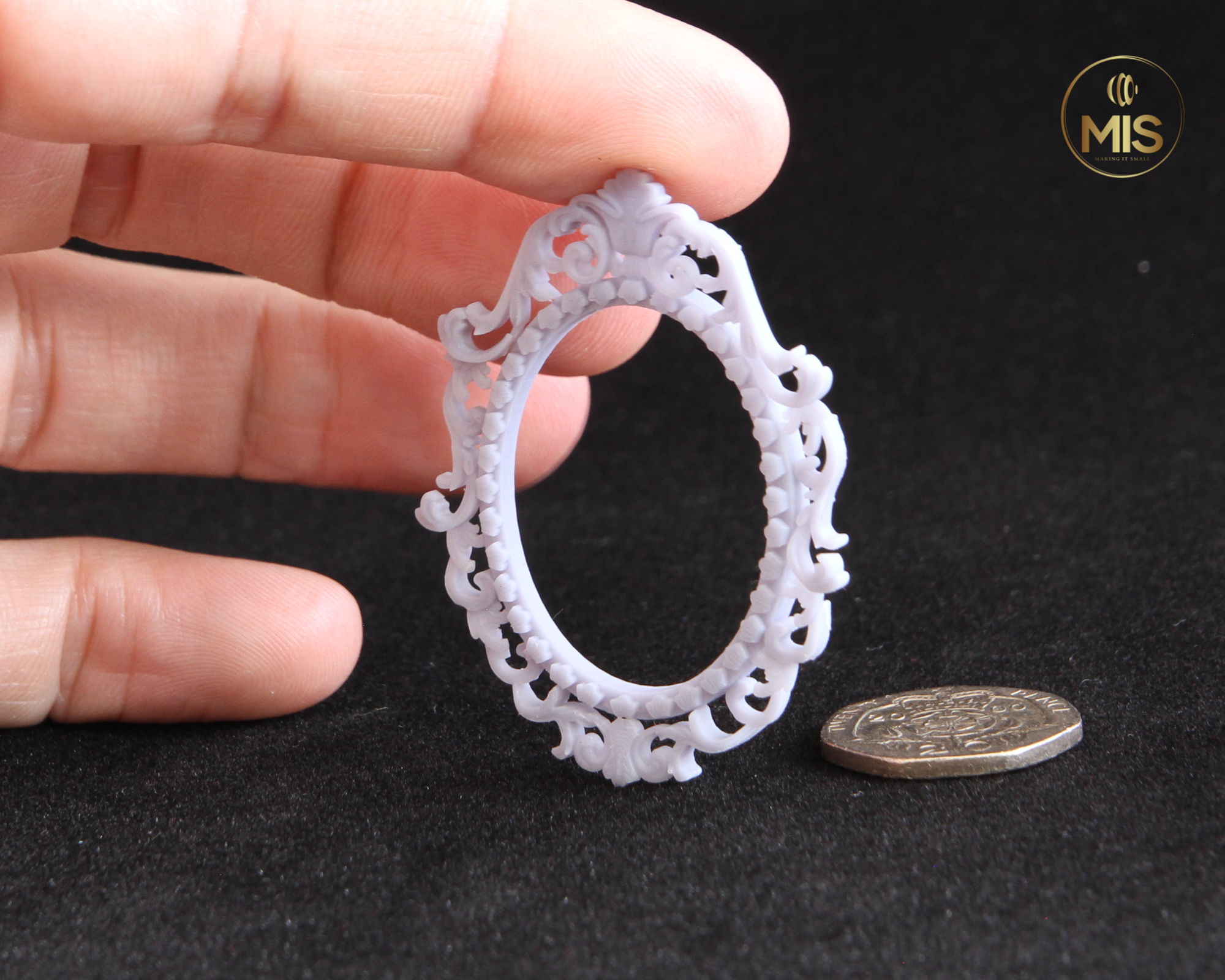 1:12th scale detailed miniature oval vintage ornamental baroque style painting/picture frame - Unpainted