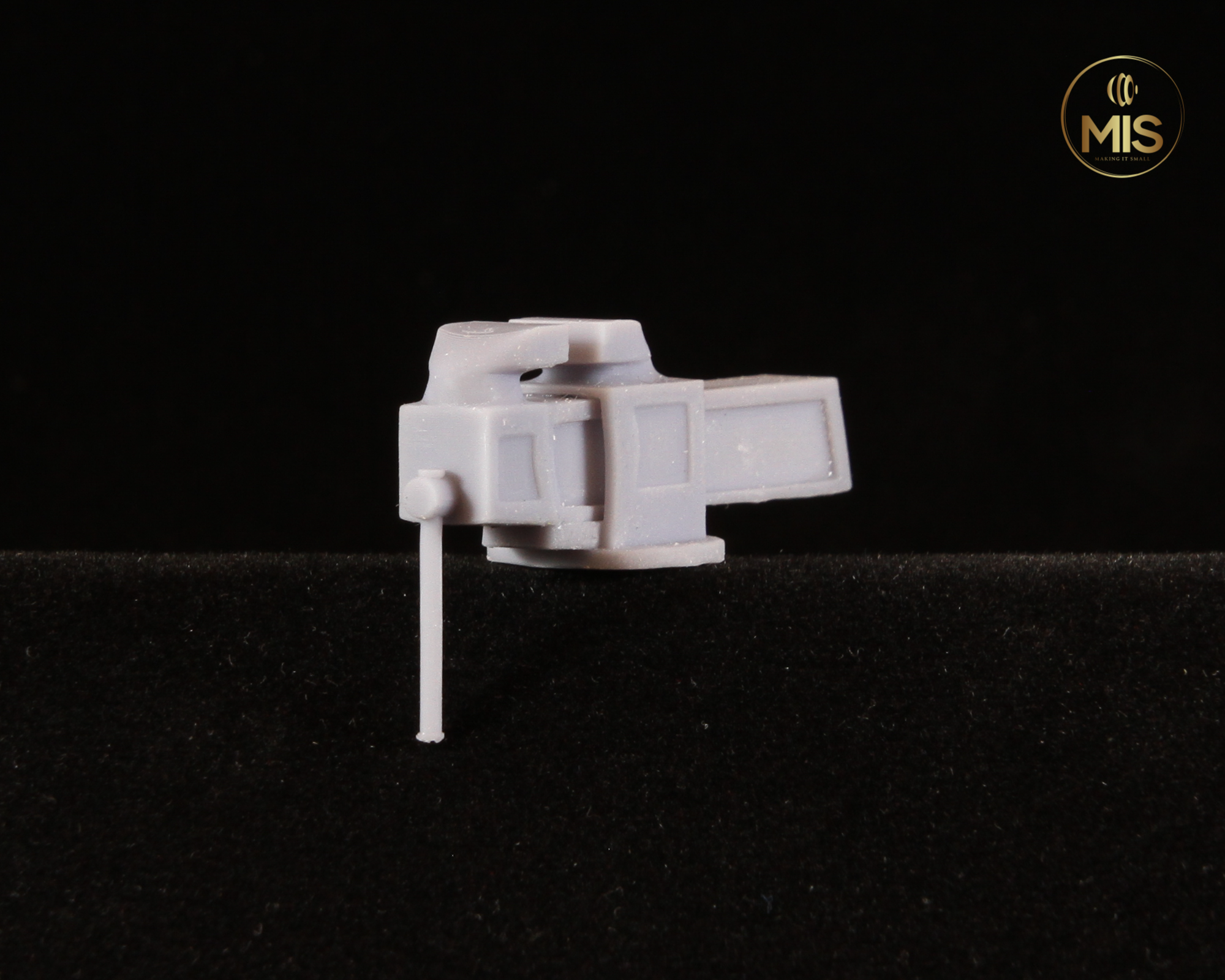 1:12th scale detailed miniature workshop vise clamp