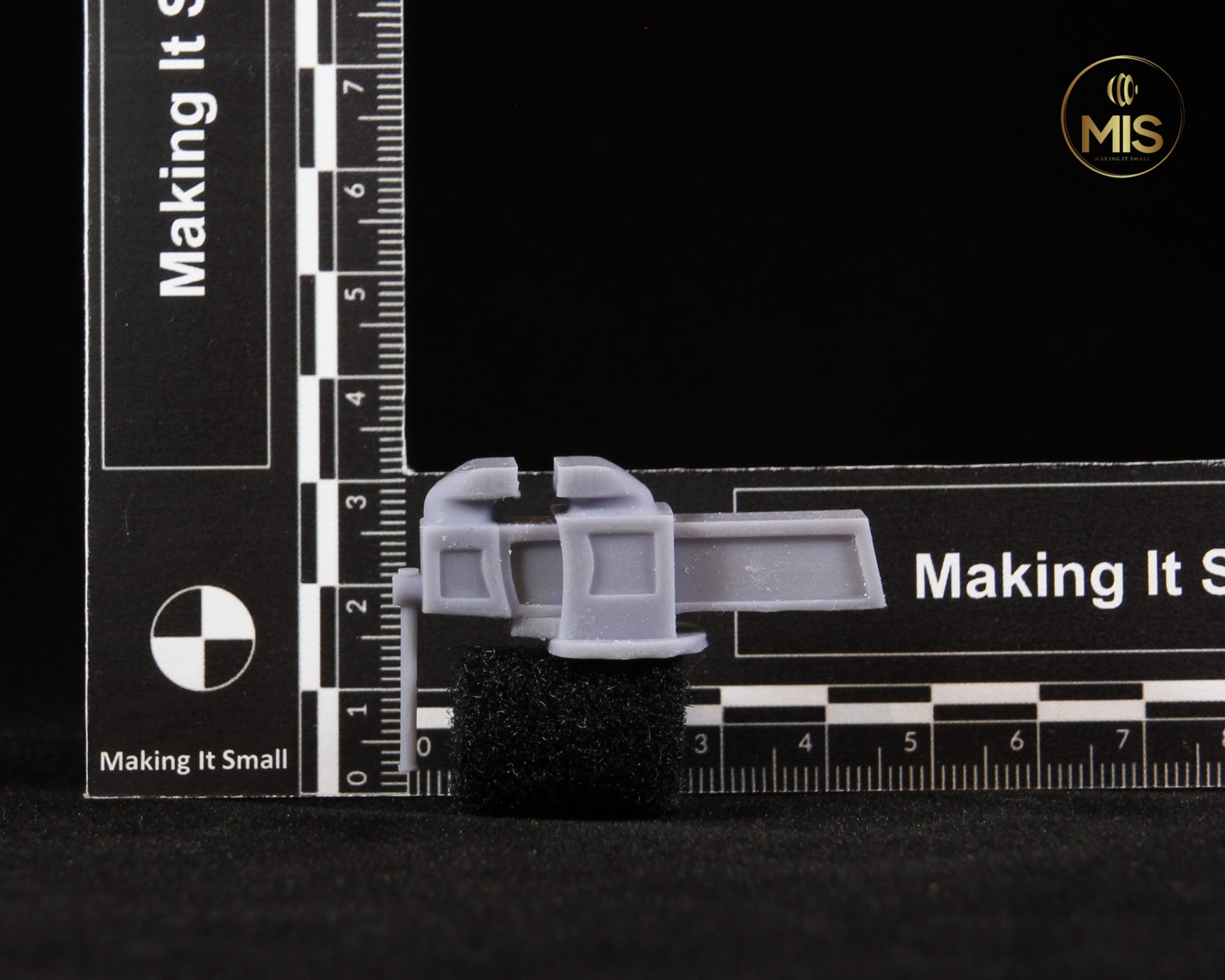 1:12th scale detailed miniature workshop vise clamp
