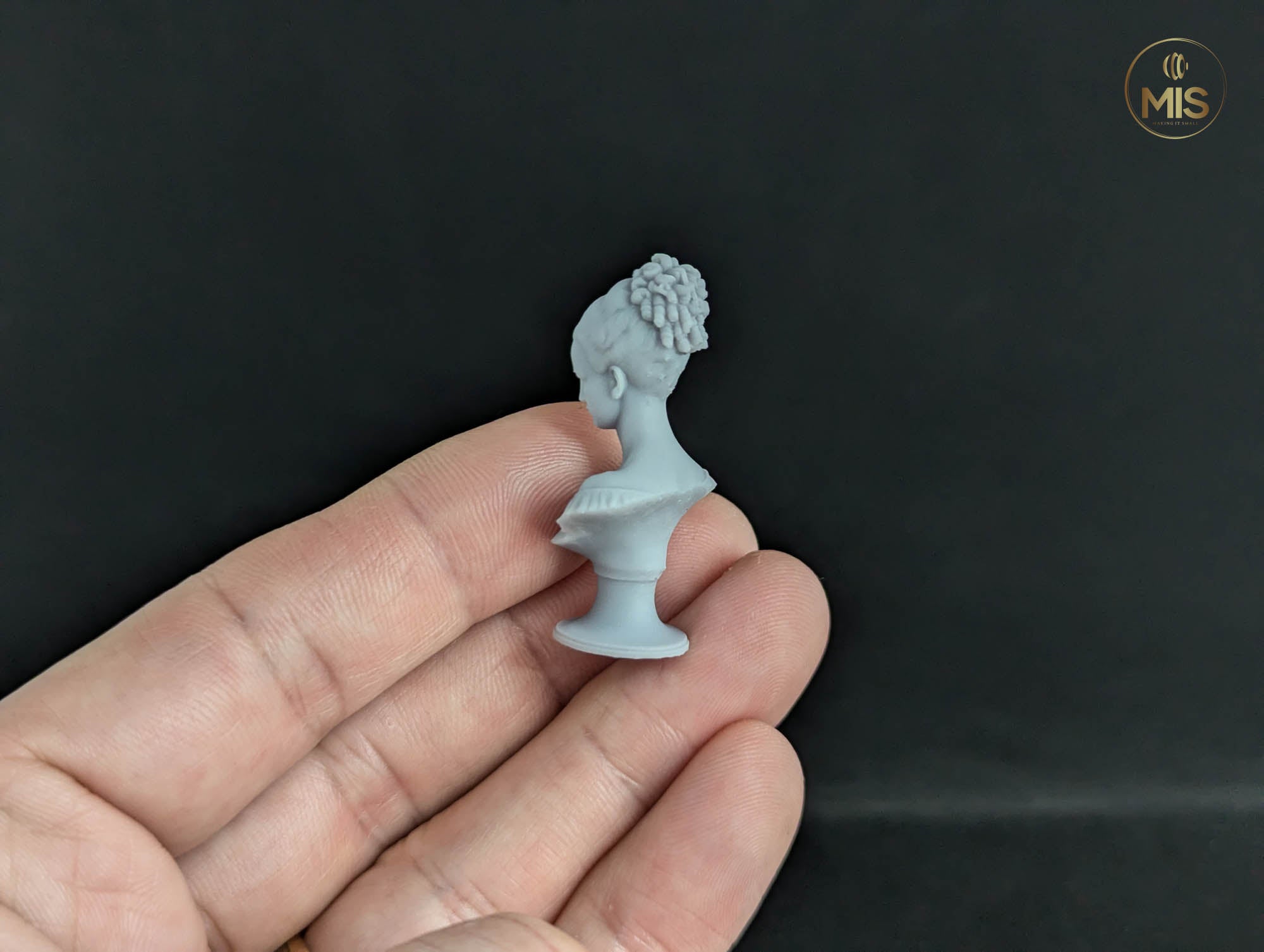 Miniature decoration bust statue - detailed hand painted or ready to paint