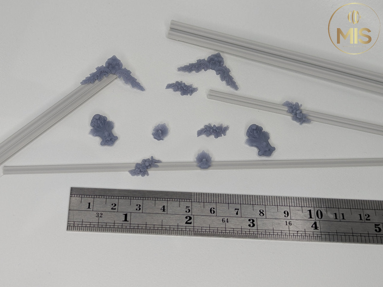 Customisable Picture Frame / wall paneling decor parts