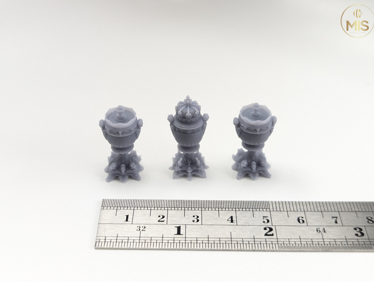 Miniature Urns - Unpainted set of 3