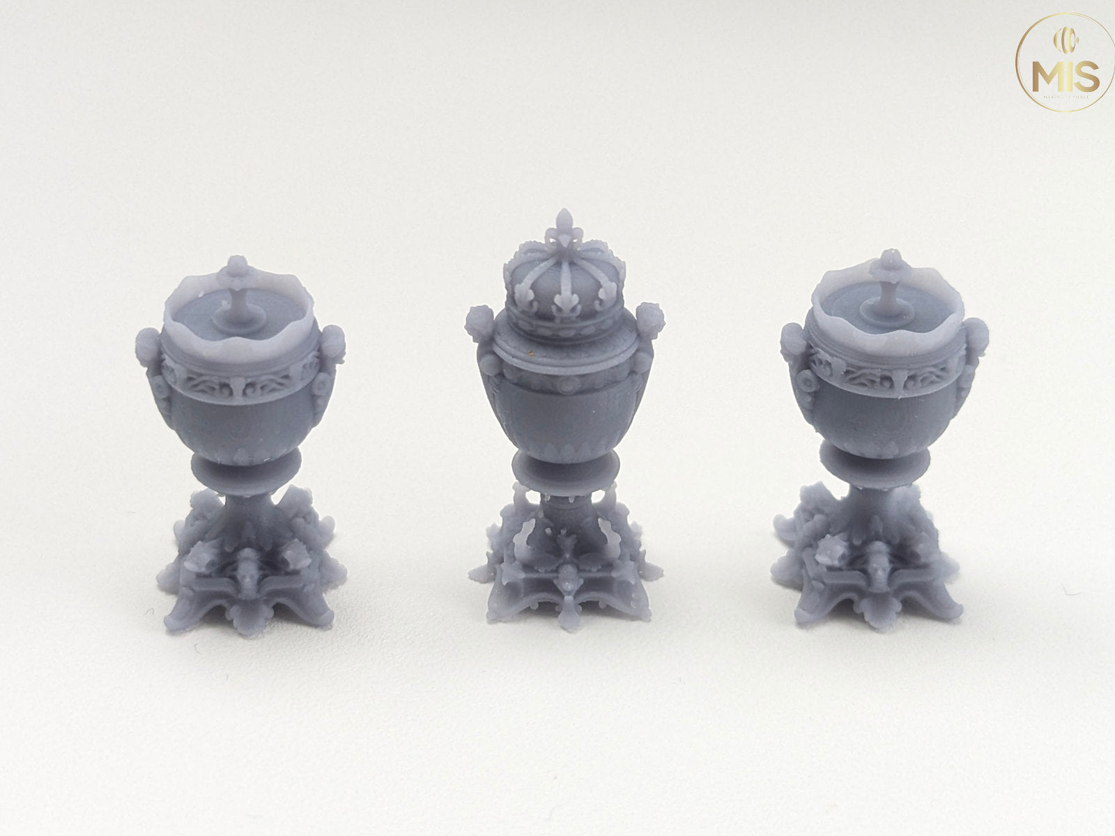 Miniature Urns - Unpainted set of 3